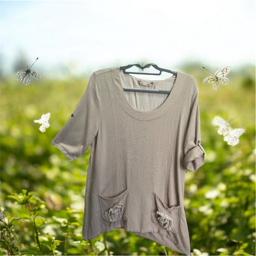 Cute Tunic Top By Soft Surroundings. Size M Tan